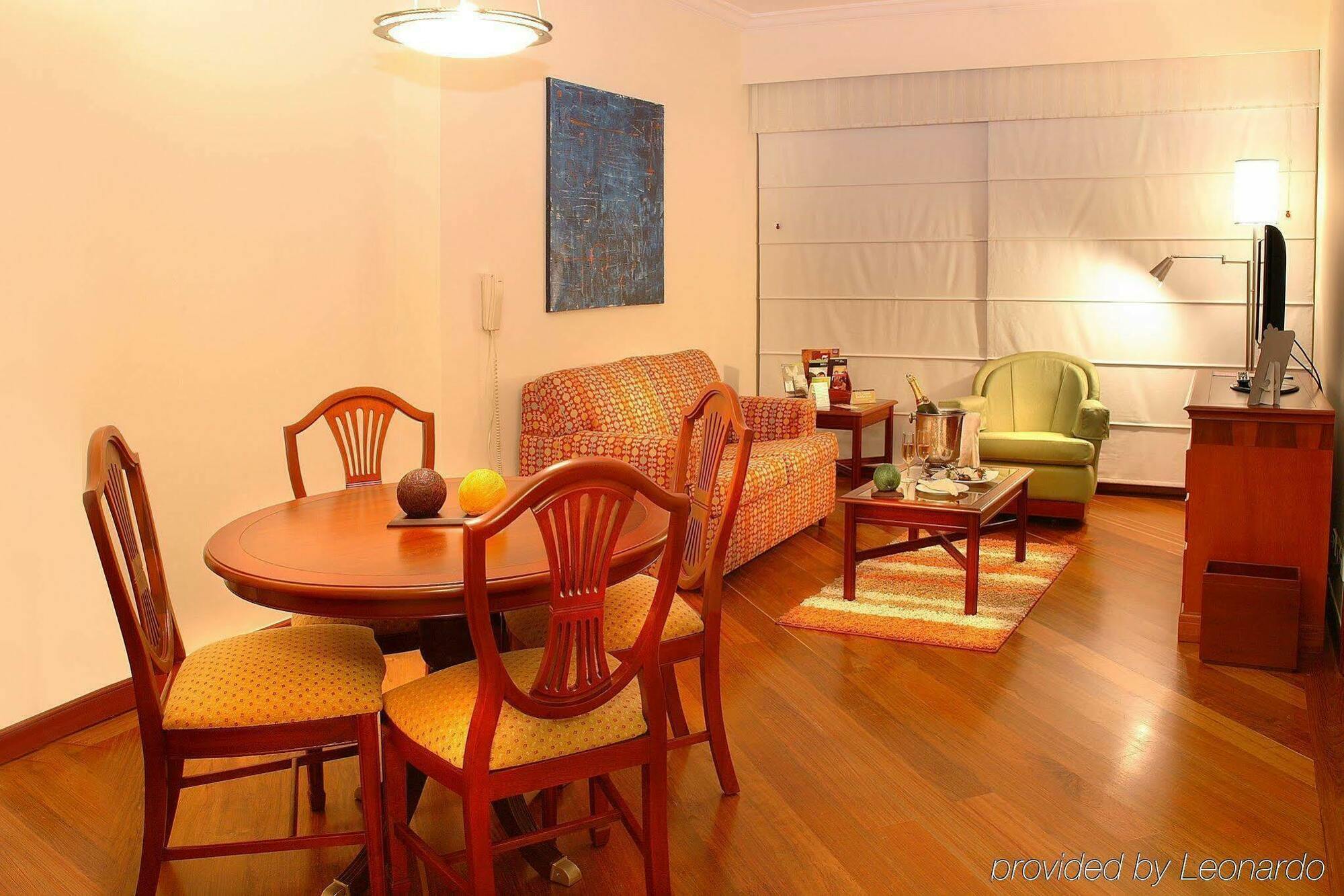 Nh Cali Royal Hotell Rum bild